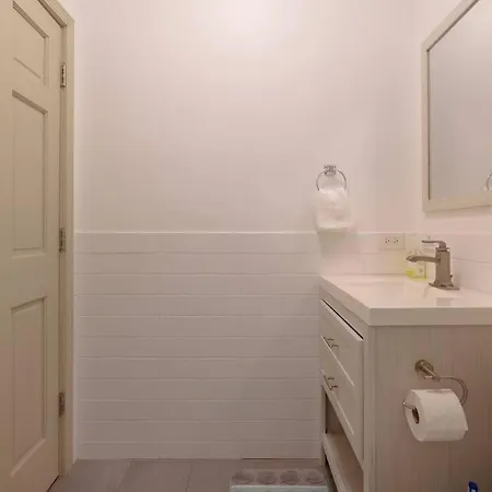 Modern Wicker Park Close To Shops & Dining * Chicago