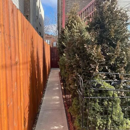 Fully Furnished 2br Near Oak Park I Utilities Included I Car Available Apartment *