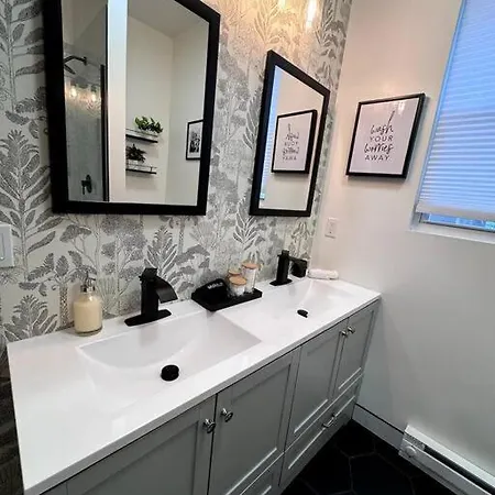 Apartment Chic Safari Haven - 2 Bd\2 Ba - Sleeps 8 *
