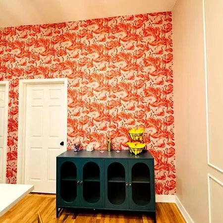 Apartment Chic Safari Haven - 2 Bd\2 Ba - Sleeps 8 Chicago