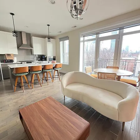 Apartment Designer 1 Free Parking Chicago