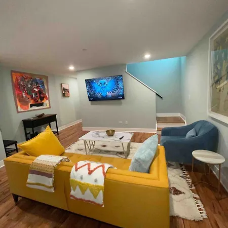 Modern Townhouse With Contemporary African Art *