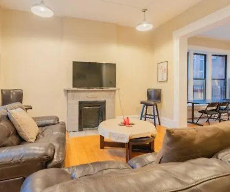 Apartment Stylish 3br Near Wrigley Field & Lincoln Park Chicago