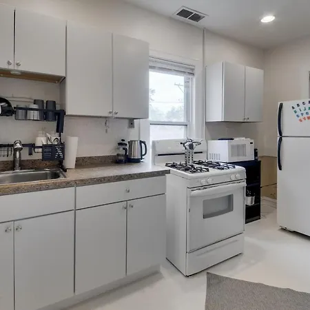 Apartment Lovely 2 Bedroom With Direct Porch Access *