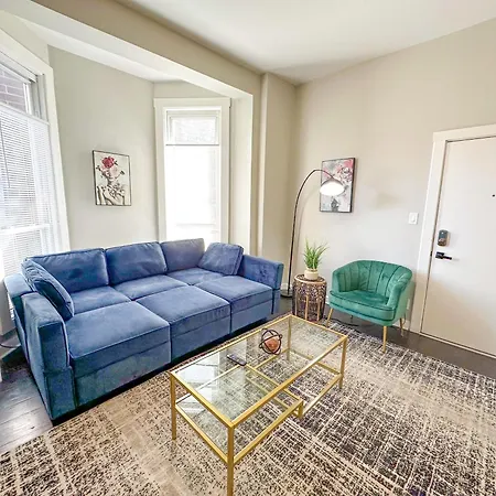 The Secret West Loop Oasis For Up To 4 Guests Apartment *