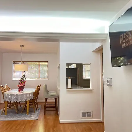 Townhouse In Rogers Park Holiday home Chicago