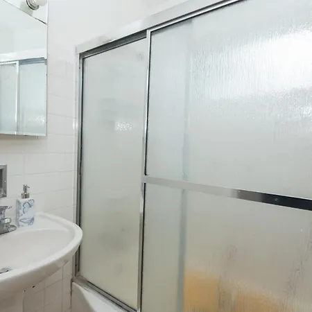 Townhouse In Rogers Park Holiday home