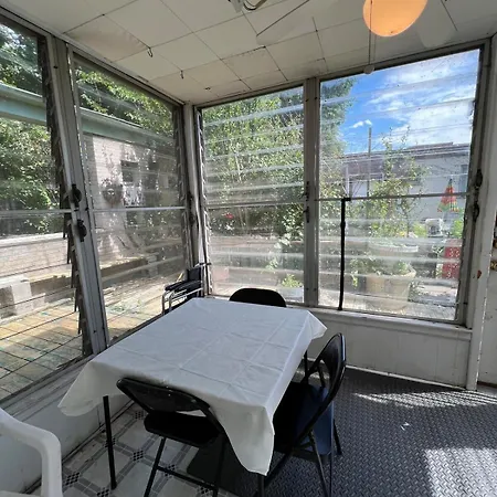 Townhouse In Rogers Park Holiday home