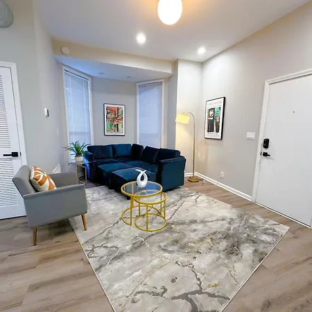 The Secret West Loop Oasis For Up To 4 Guests With 4k Smart Hdtv *