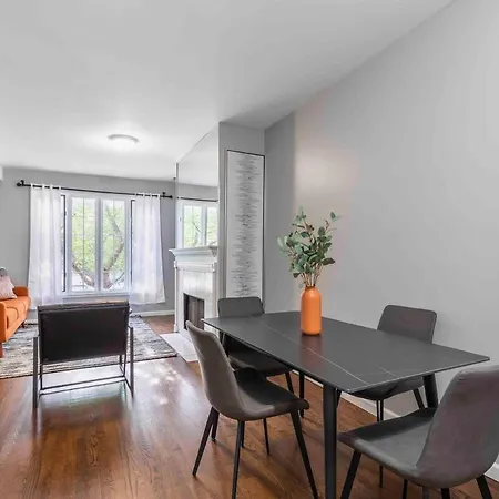 Pristine Paradise 3bd 2ba Free Parking Apartment