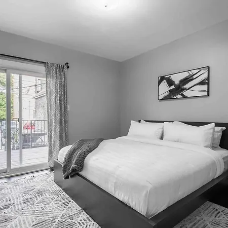 Apartment Pristine Paradise 3bd 2ba Free Parking Chicago