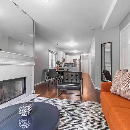 Apartment Pristine Paradise 3bd 2ba Free Parking