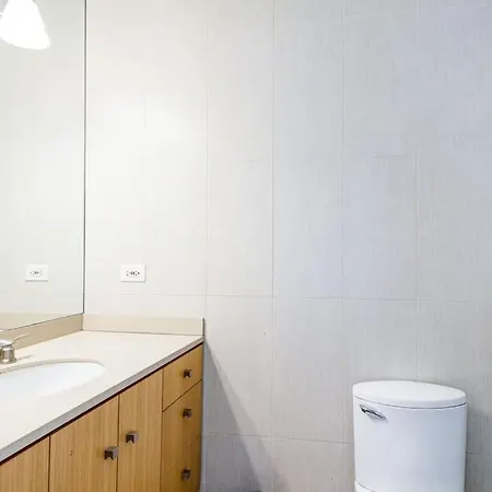 Beautiful Unit Chi In Prime River North - 1 * Chicago