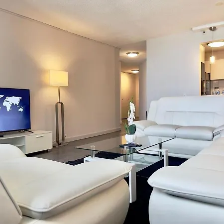 Apartment Iconic Style, Charming View Chicago