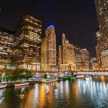 The View In America Apartment Chicago