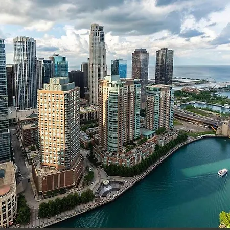 The View In America Apartment Chicago