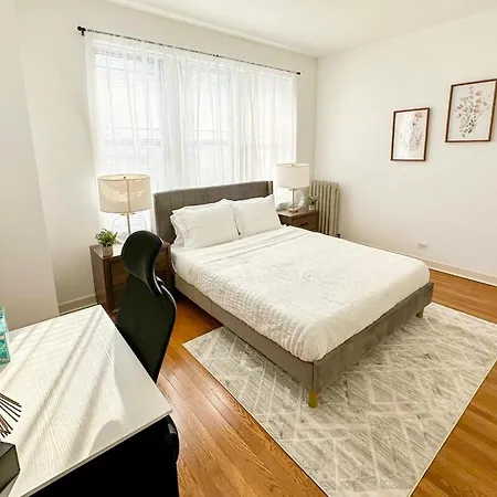 Prime Location 3brgem Near Of * Chicago