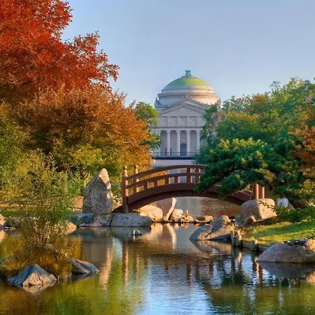 Prime Location 3brgem Near Of Chicago
