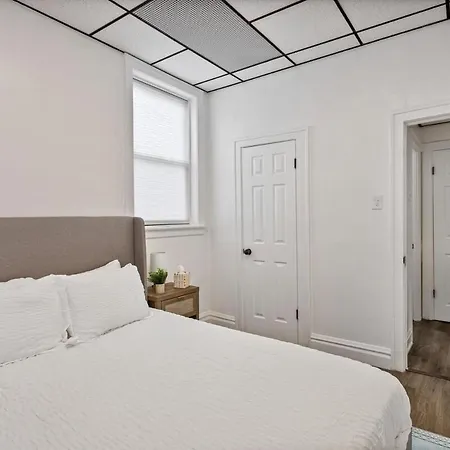 Apartment Chic 2br Getaway Queen Beds Fast Wifi Chicago