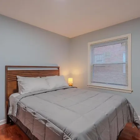 Cozy 3br With Parking Easy Access Shore Dr * Chicago
