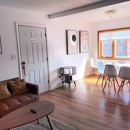 Spacious 3bd In A Prime Location Apartment Chicago