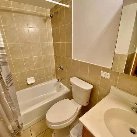 Apartment Spacious 3bd In A Prime Location Chicago