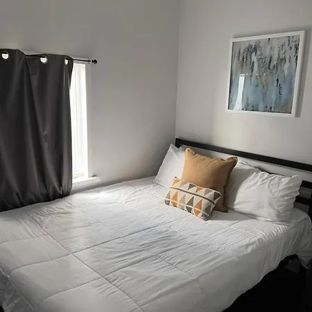 Amazing Location 3br Gem In Logan Square W Parking Chicago