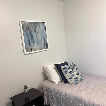 Amazing Location 3br Gem In Logan Square W Parking * Chicago