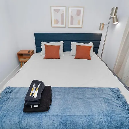 Pilsen Art Center Family Friendly 3br Retreat With Free Parking Near Medical District, Douglas Park And Illinois * Chicago