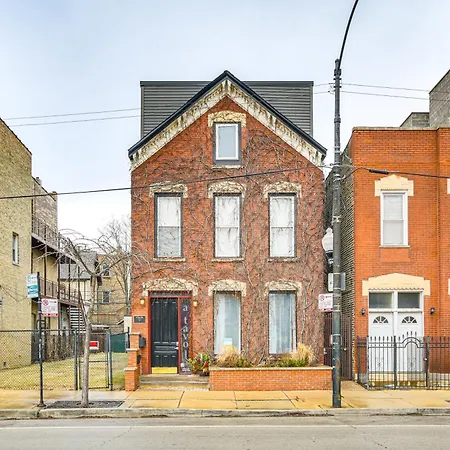 5 Mi To Dtwn: Ukrainian Village Apartment! *