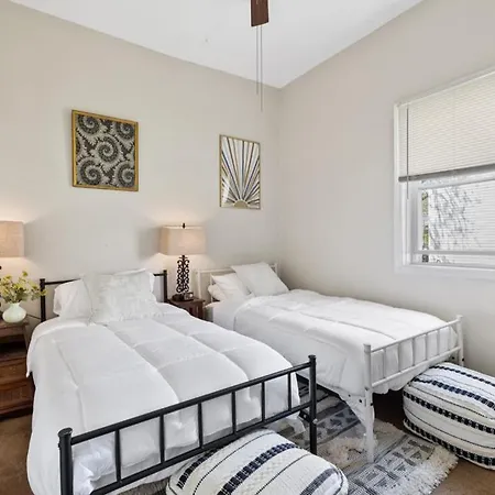 Apartment Spacious In Awesome With Wifi, Ac