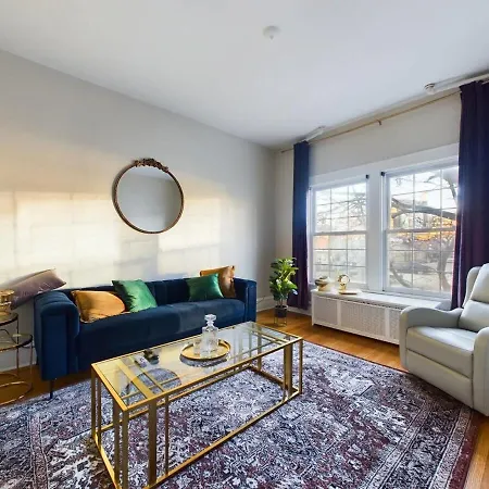 Old Broadway Glamour Apartment