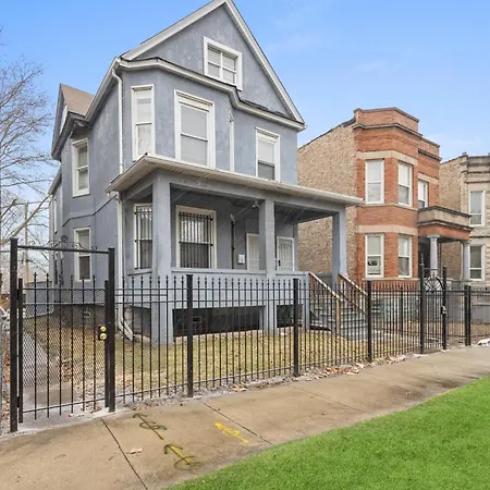 Apartment Newley Rehabbed Building With Two Private