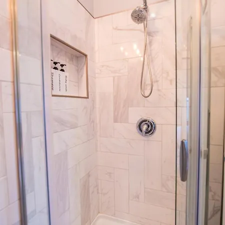 3bd 3ba Bronzeville Beauty * Chicago