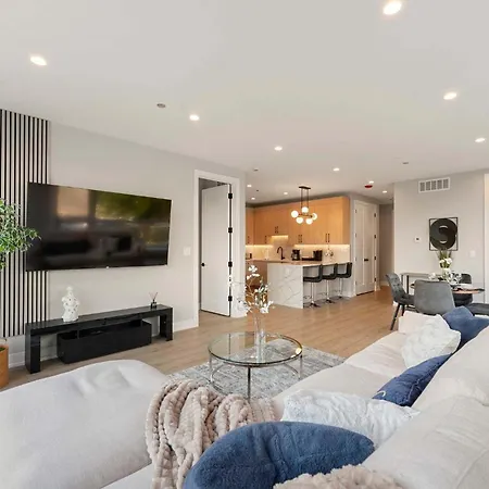 Apartment New Build In Pilsen Spacious 2 Bed 2 Bath Unit