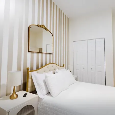 Apartment Vogue Bucktown 4 Bd 2 Ba Chicago