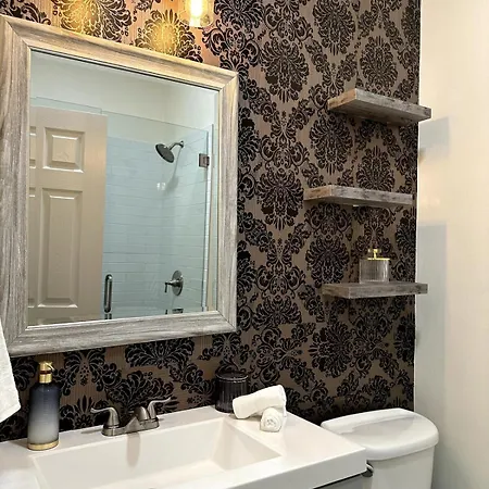 Vogue Bucktown 4 Bd 2 Ba Apartment Chicago