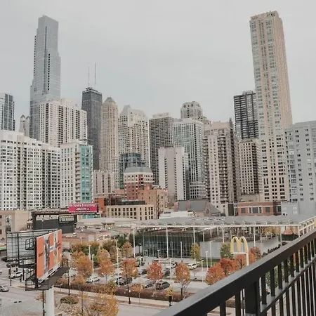 River North Private Balcony With In And Out Parking *