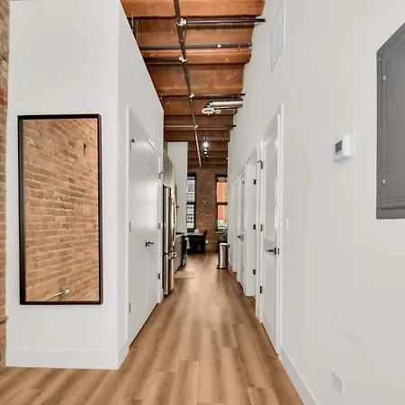 River North Rooftop With In And Out Parking 1 Apartment *