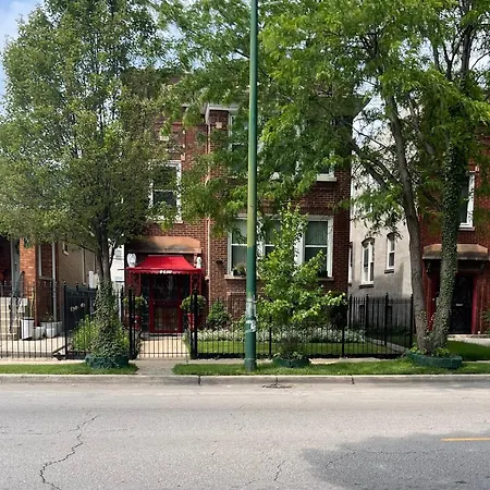 Fully Furnished 2br Near Oak Park I Utilities Included I Car Available Apartment Chicago