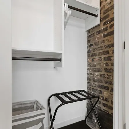 River North Private Deck With In And Out Parking * Chicago