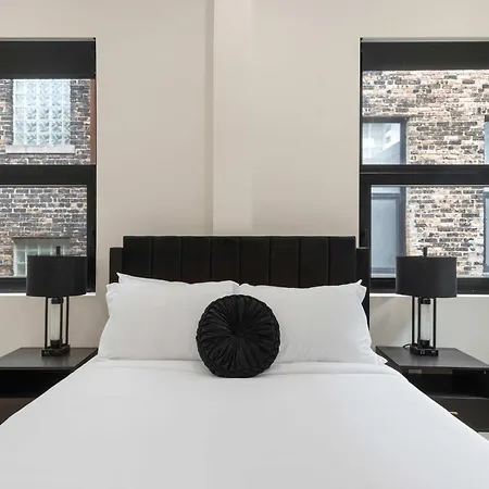 River North Private Deck With In And Out Parking Chicago