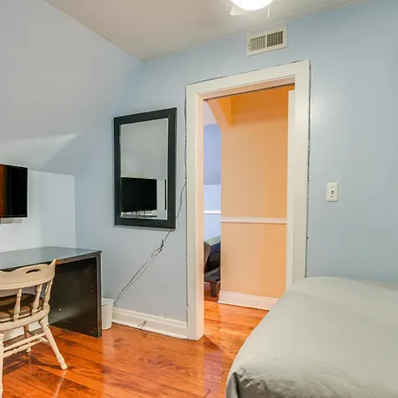 Less Than 2 Mi To Uchicago Near Bus Stops! Chicago