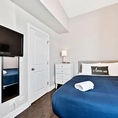 Modern, Spacious 3br Minutes To Downtown! Apartment