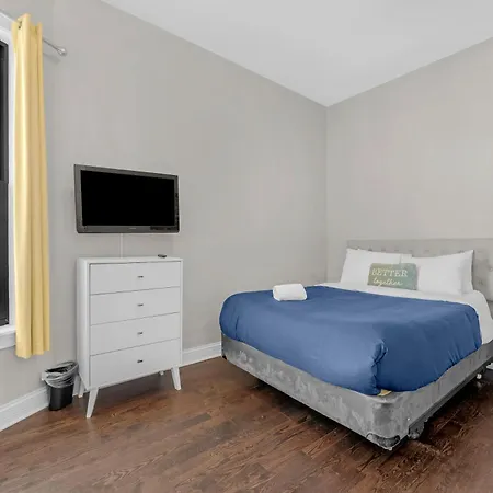 Modern, Spacious 3br Minutes To Downtown! Apartment