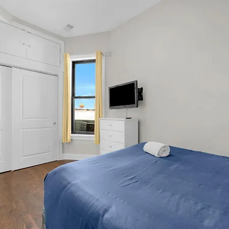 Modern, Spacious 3br Minutes To Downtown! Apartment Chicago