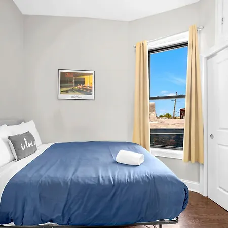 Modern, Spacious 3br Minutes To Downtown! Chicago