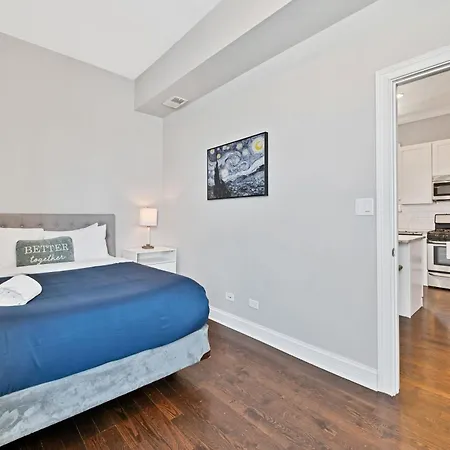 Apartment Modern, Spacious 3br Minutes To Downtown!