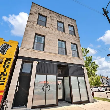 Apartment Modern, Spacious 3br Minutes To Downtown! *