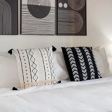 4br Corporate And Modern